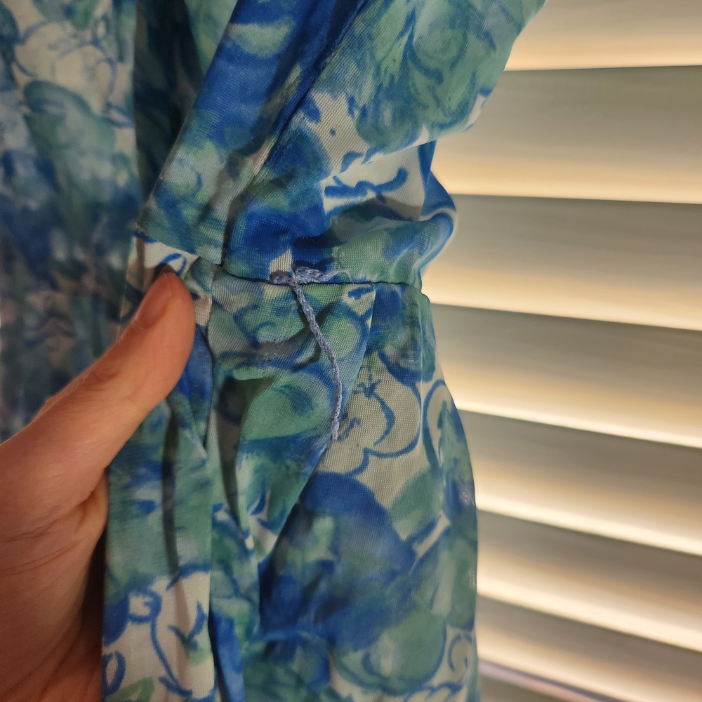 True Vintage Floral Blue Dress with Short Sleeves - Picture 4 of 5
